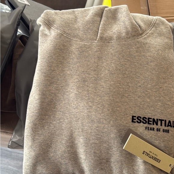 Fear of God Essentials Heather Gray sweat suit - Picture 2 of 2